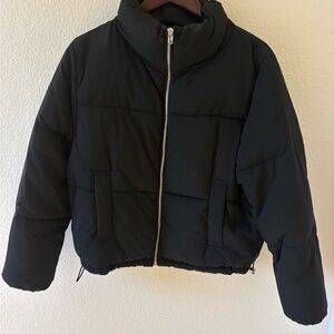 Women's Black Puffer Coat - Size US 8- H&M- Drawstring Bottom